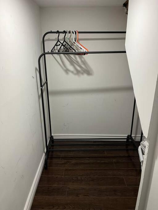 Bernie'S Basement Apartman Milton Kültér fotó