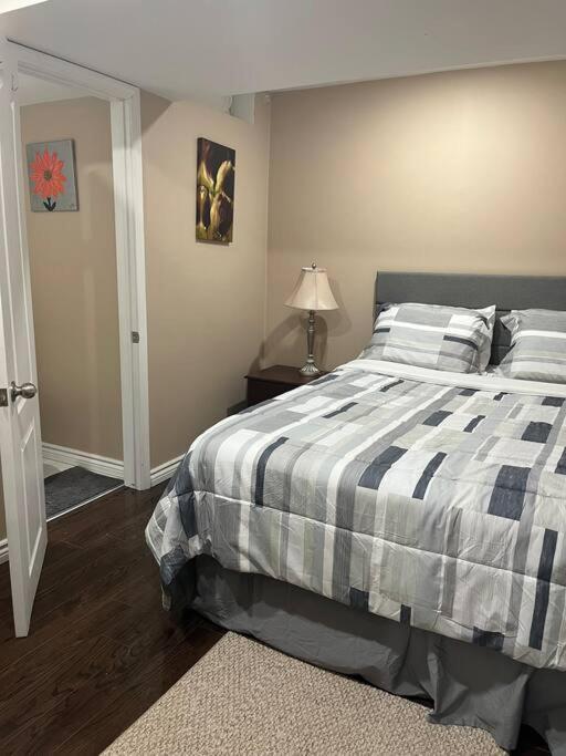 Bernie'S Basement Apartman Milton Kültér fotó